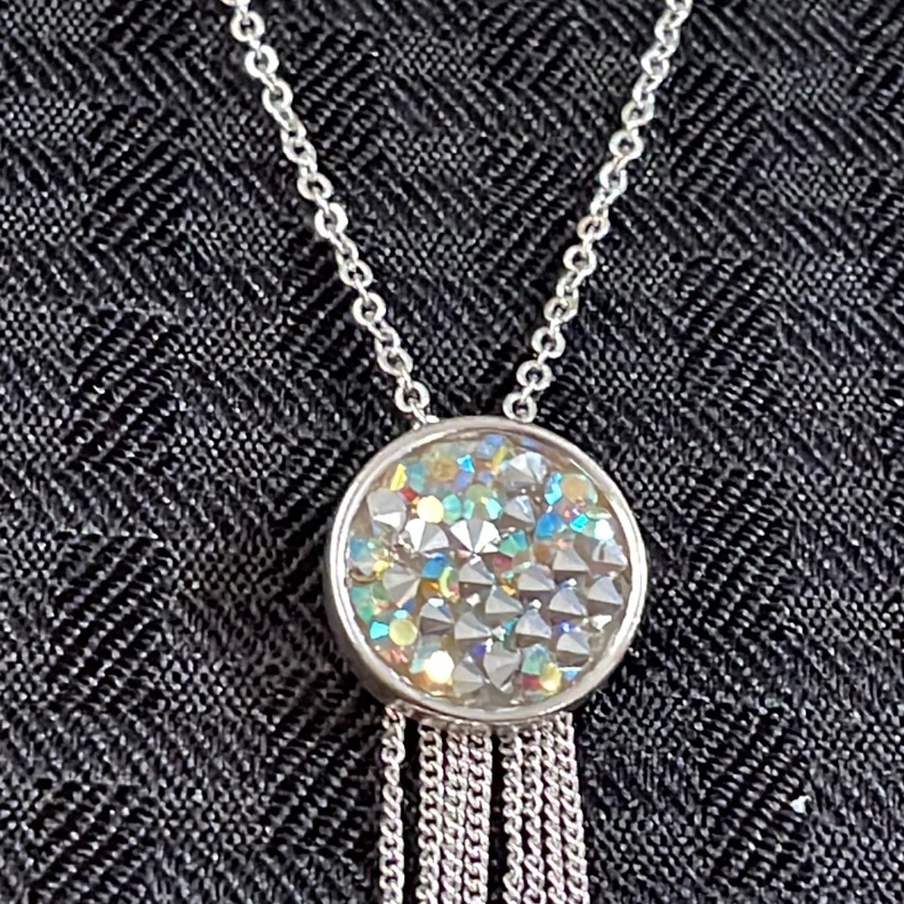 Freedom necklace silver tone